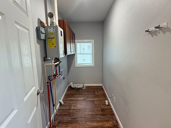 4th image of 107 Riverbend Dr