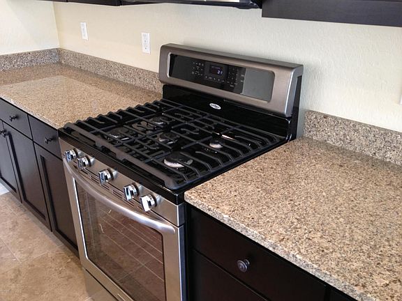 4th image of 1805 N Trowbridge Dr