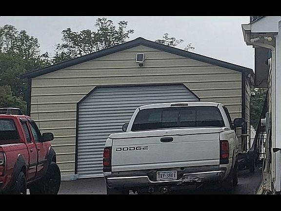 2nd image of 540 Nursery Rd