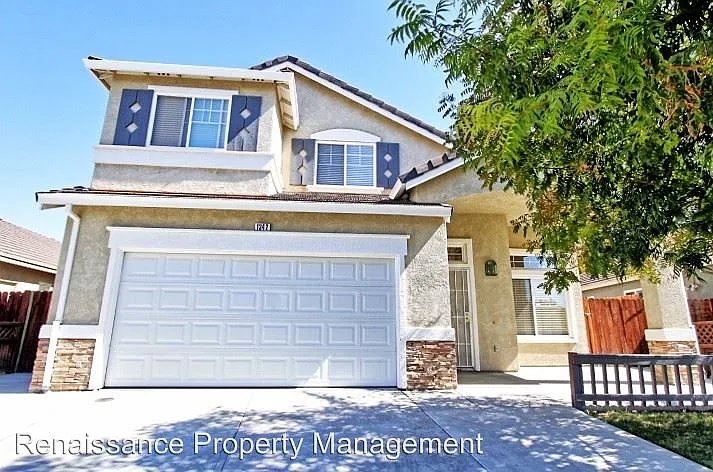 1342 Evergreen Way photo 1