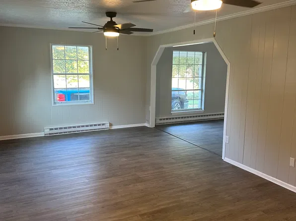 8613 Warrior Rd, Quinton, VA 23141