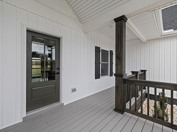 4th image of 30216 Cottage Ln