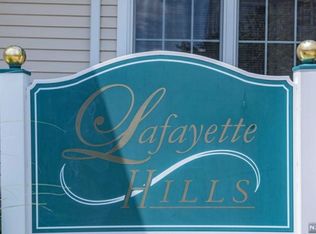 1 Debruyle Ct #601, Hawthorne, NJ 07506
