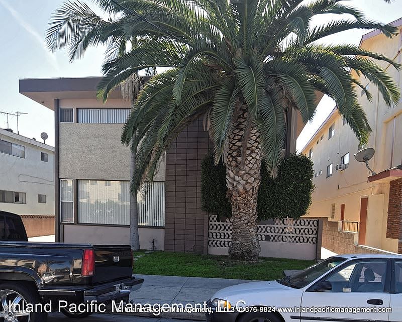 1st image of 4374 W 132nd St APT E