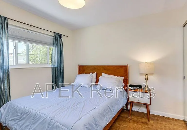 2415 E Finley Rd — Photo 4