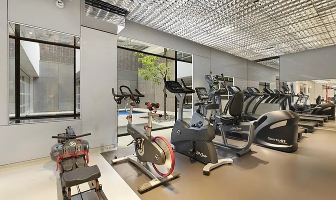 Sold by Compass | media 18