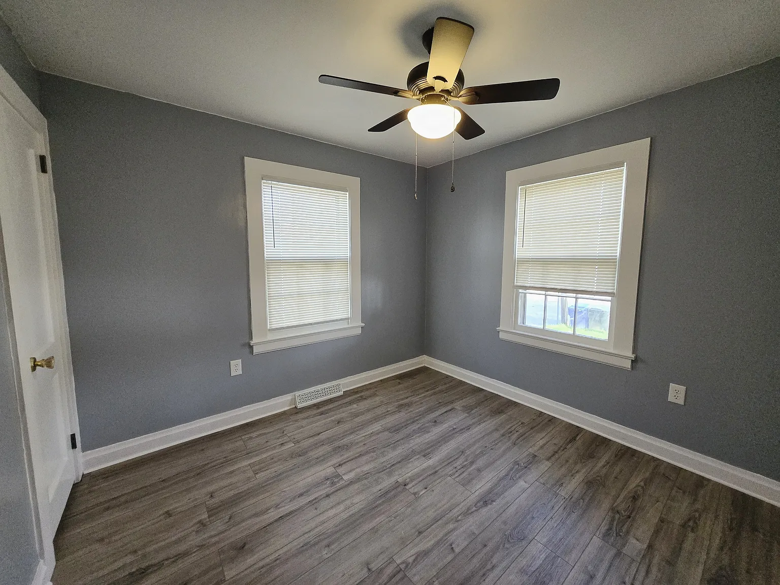 2 bed, 660 sqft, $1,425 — Photo 2