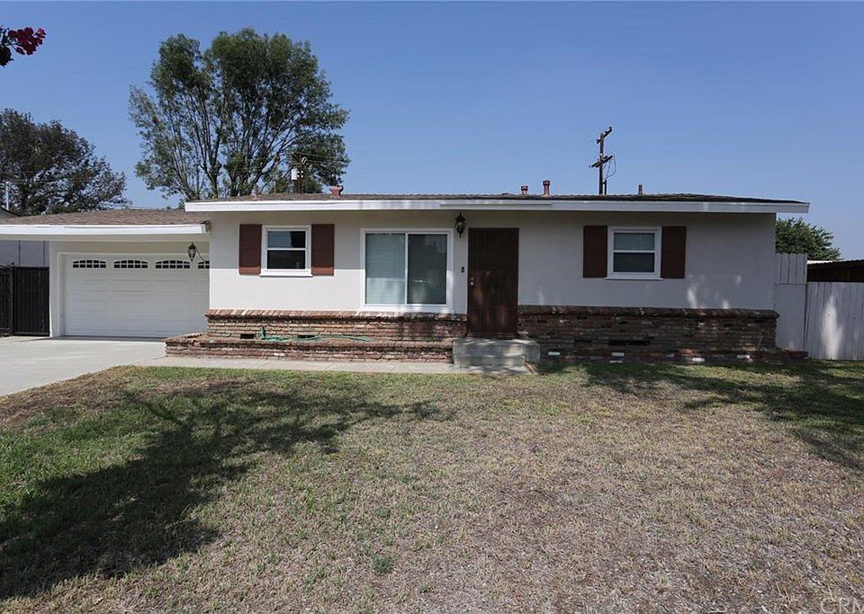 1st image of 4043 N Nora Ave
