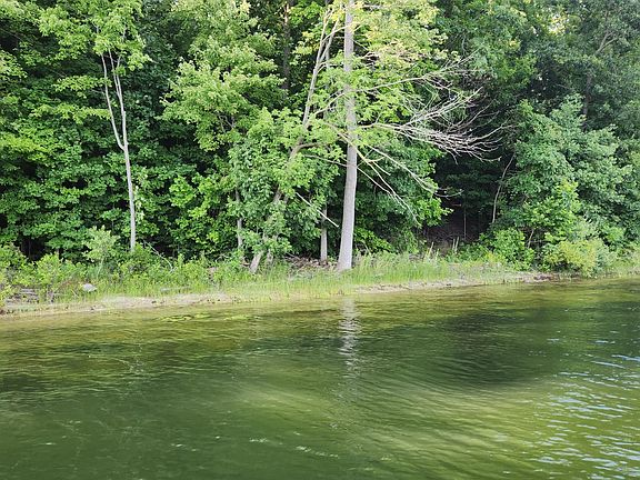 2nd image of 2605 W Selkirk Lake Dr