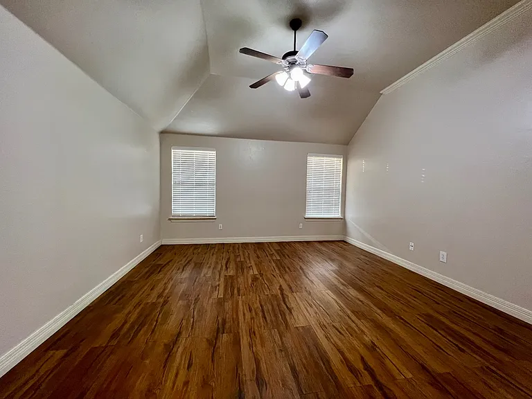 1604 Dorothy Dr — Photo 9