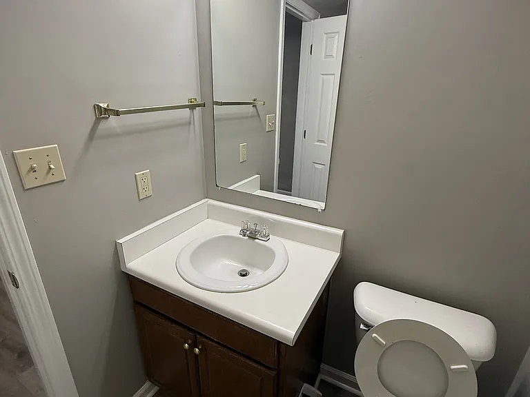 367 Templeton Dr — Photo 30
