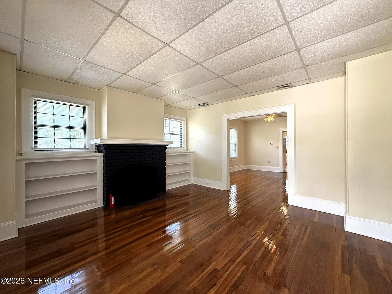 3 bed, 2.0 bath, 1315 sqft, $1,750 — Photo 3