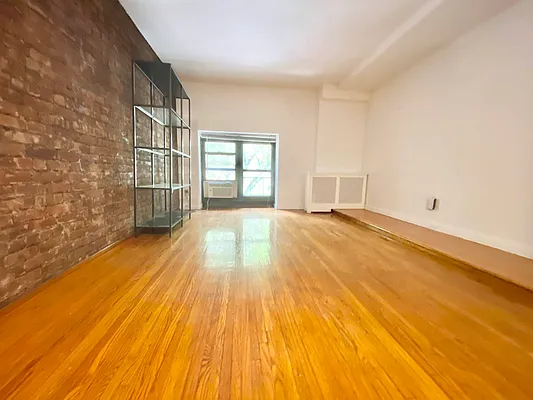 Rented by JM Preston Properties LLC | media 18