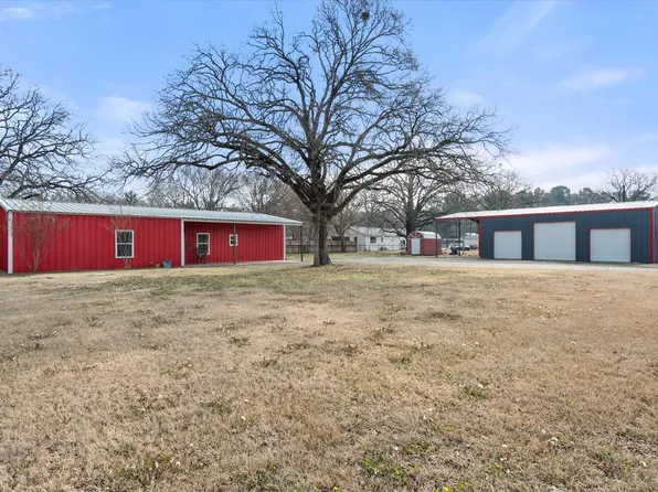 330 Southern Oaks Dr, Streetman, TX 75859