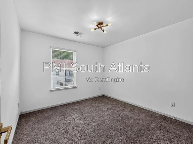 4925 Lower Elm St — Photo 17