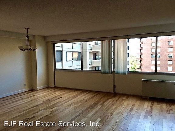 3rd image of 4515 Willard Ave APT S1416