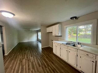 14047 Saint Joseph Rd #14047, Athens, IL 62613