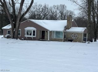 240 Warner Rd, Hubbard, OH 44425