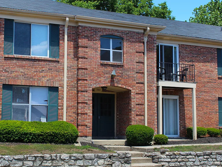 Revere Village Apartments — Photo 23