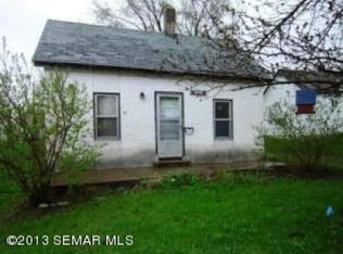 317 8th St E, Wabasha, MN 55981