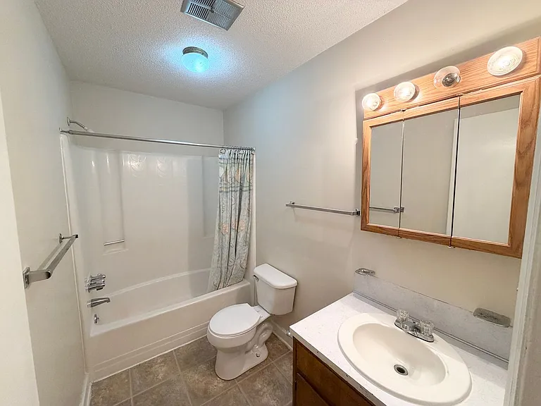 616 Wood St — Photo 7