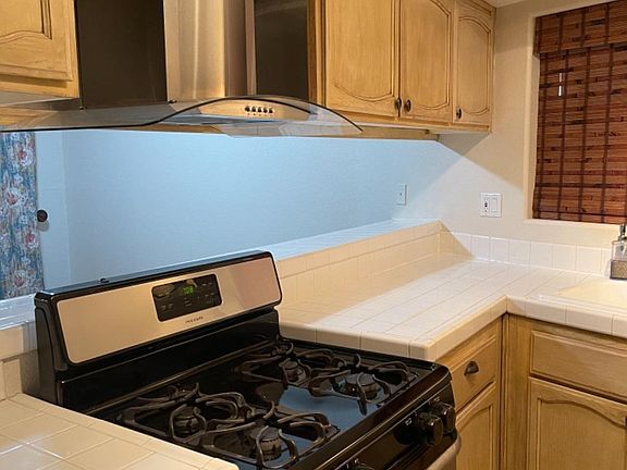 4th image of 337 N Belmont St APT 112