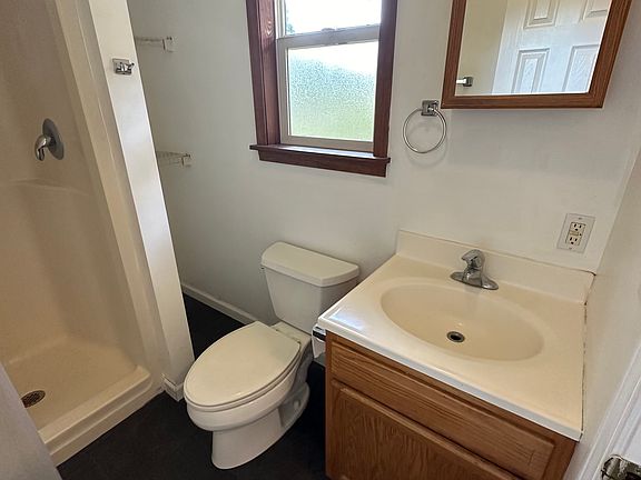 3rd image of 11 Courson View Rd