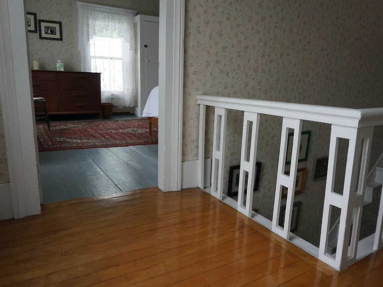 Upstairs hallway into bedroom 1