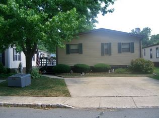 45 Poe Rd, North Brunswick, NJ 08902