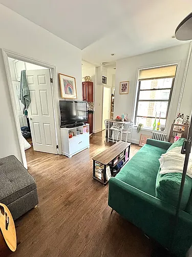 1235 1st Ave #21 Photo 1