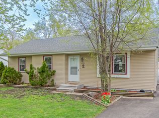 4903 Prairie Ave, McHenry, IL 60050