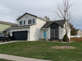 18647 Holmes Cir, Omaha, NE 68135