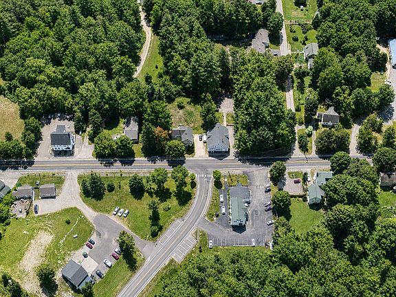 2nd image of 32 Ossipee Trail W