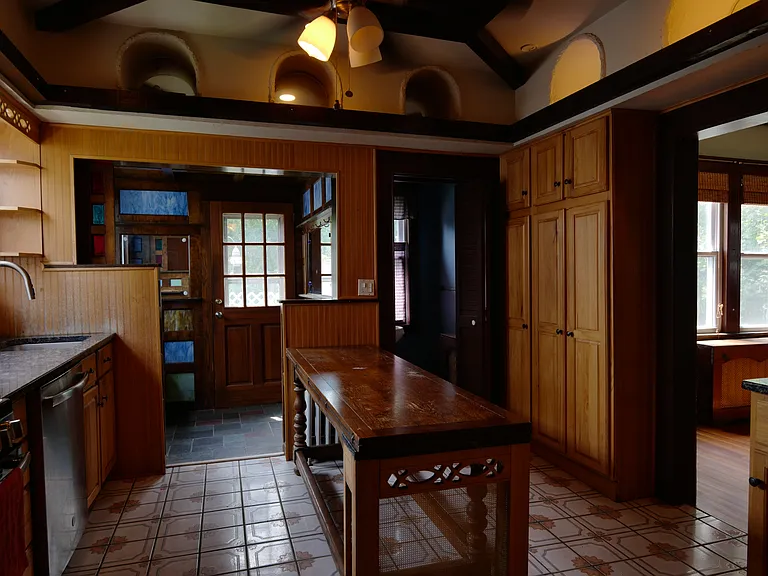 58 Davis St — Photo 5