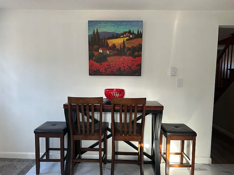 4 Lorraine Ave — Photo 6