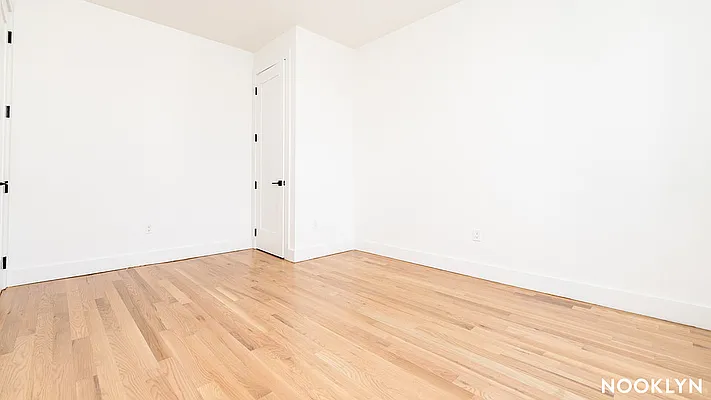 Rented by Nooklyn NYC LLC | media 17