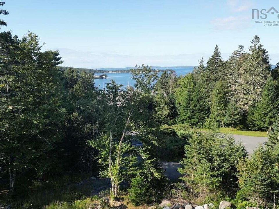 1st image of 28 Juniper Rdg