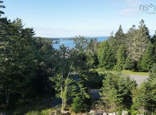 28 Juniper Rdg, Halifax, NS B3Z 2V8