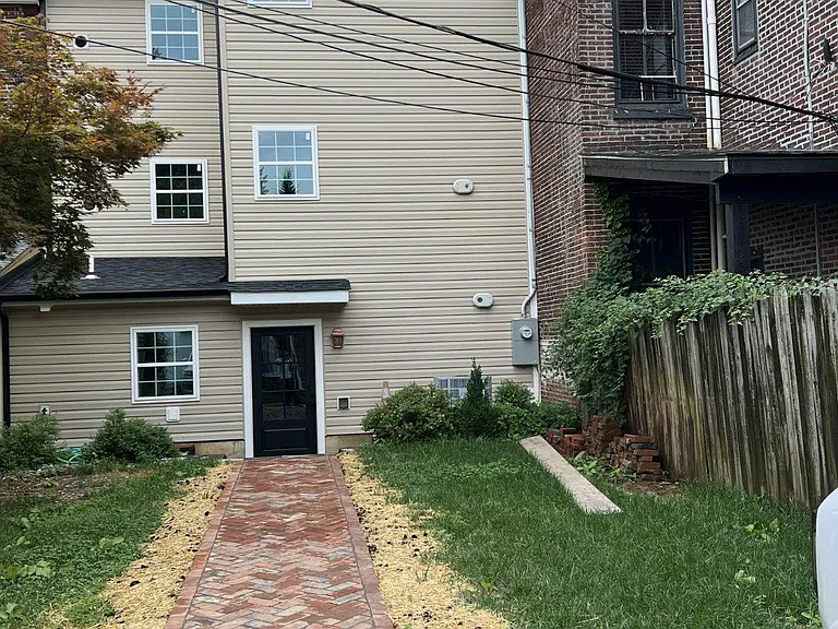 126 S Darlington St — Photo 25