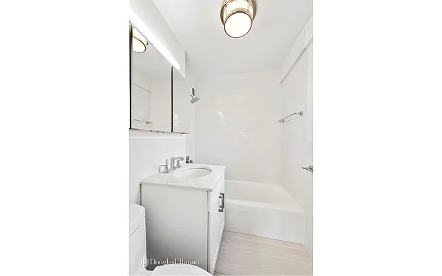 Rented by Douglas Elliman | media 23