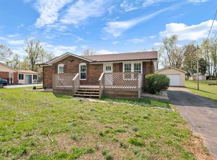 312 Clark Cir, Bowling Green, KY 42103