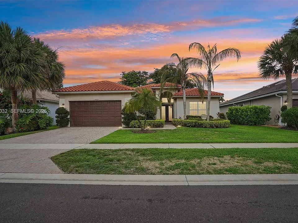 4460 Mariners Cove Dr