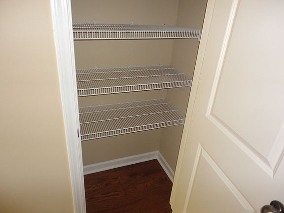 5th image of 265 Ascott Ln