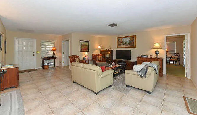 493 Forestview Dr — Photo 9