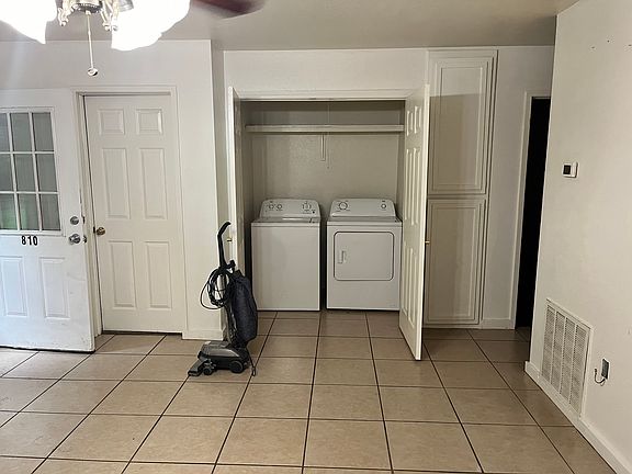4th image of 808 N 14th St #810