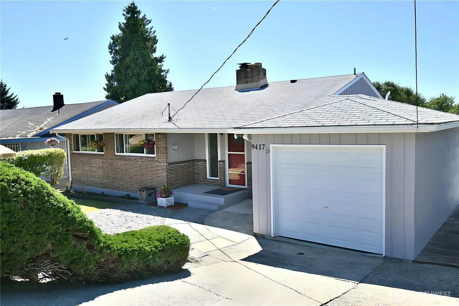 9417 38th Avenue S photo 1
