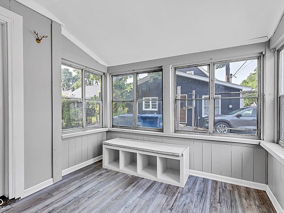 5th image of 247 N 14th St