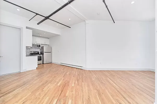 Rented by Living New York | media 21