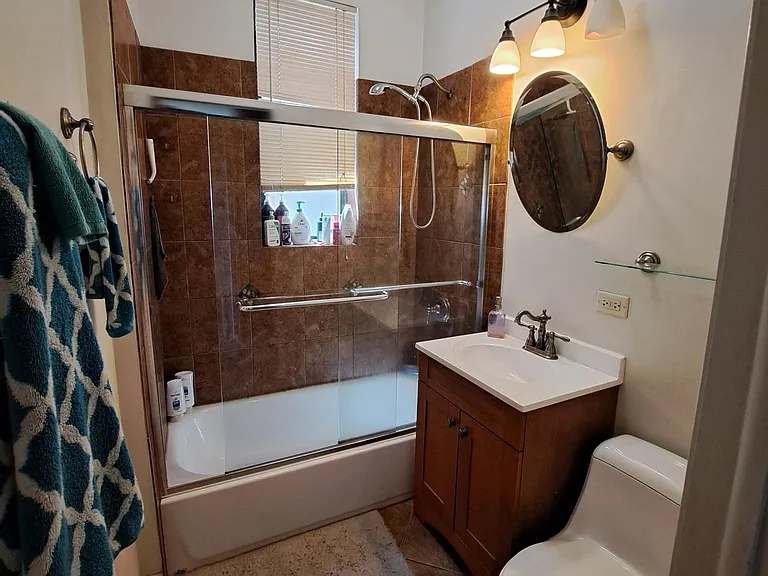 2654 N Ashland Ave #3F — Photo 21