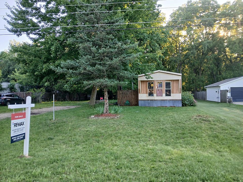 1st image of 75690 Marie Dr